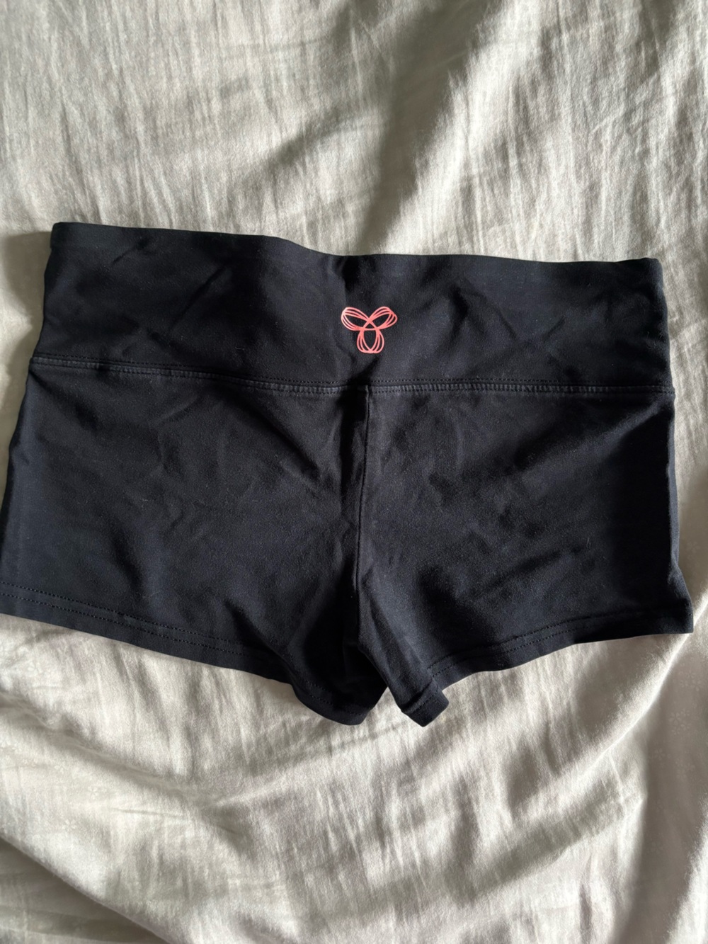 TNA basic shorts